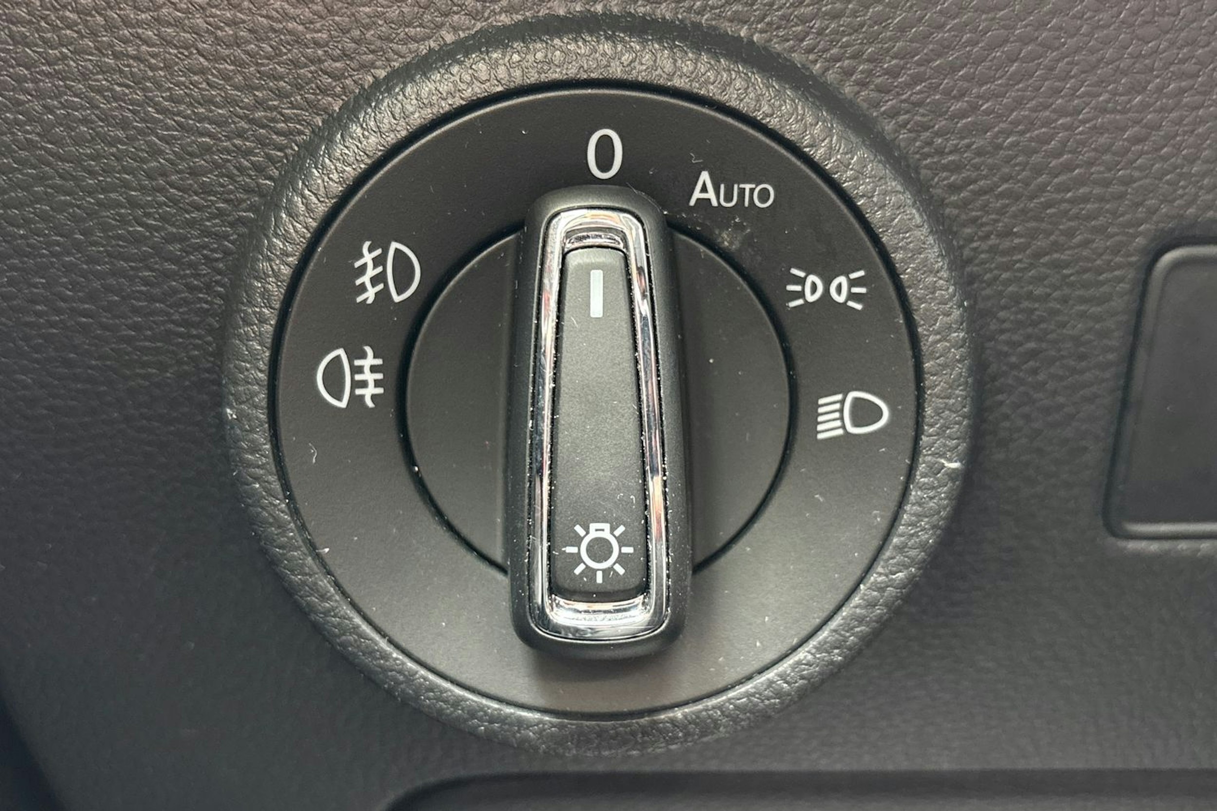 harmaa SEAT Ateca 2020 kuva 18.