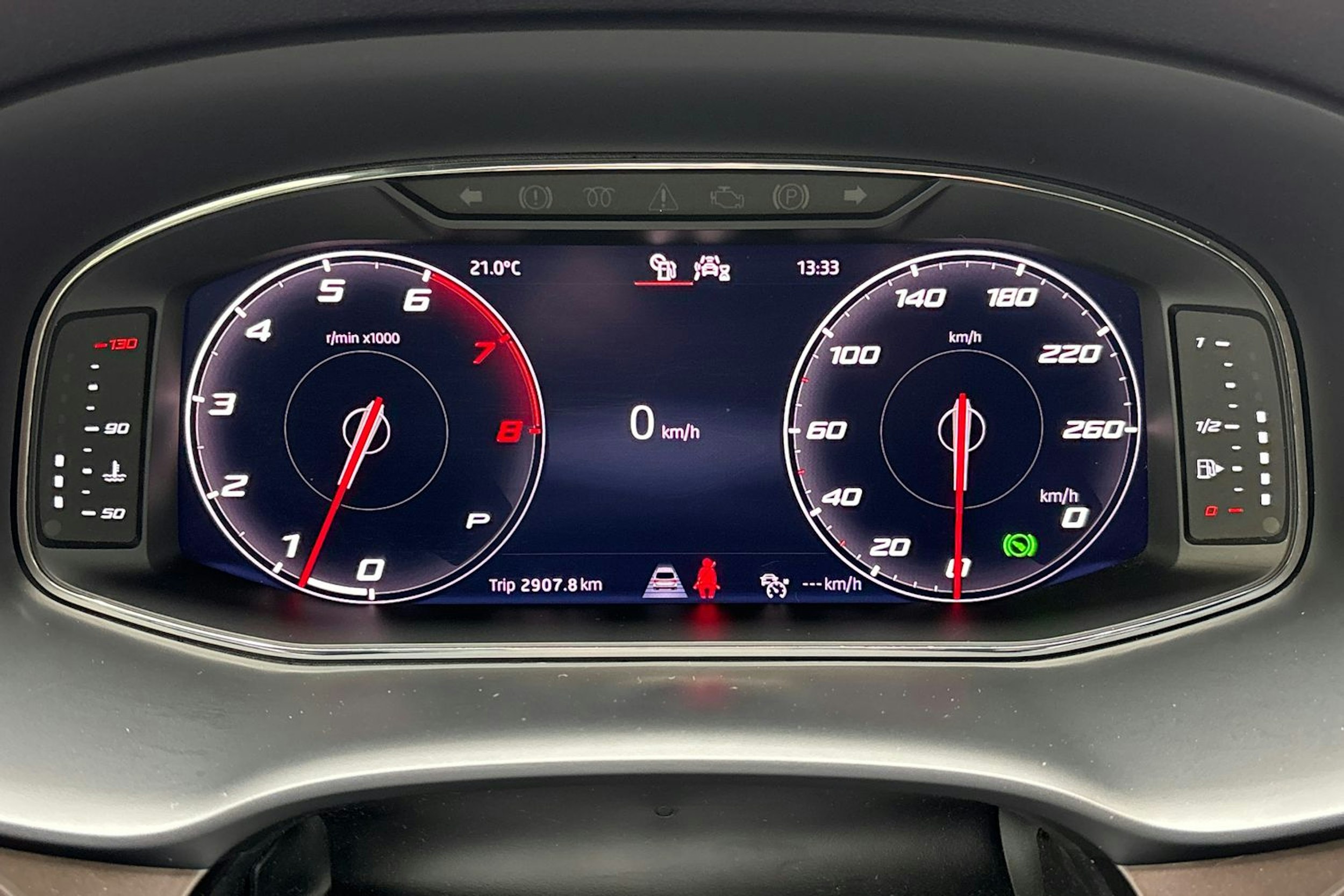 harmaa SEAT Ateca 2020 kuva 22.