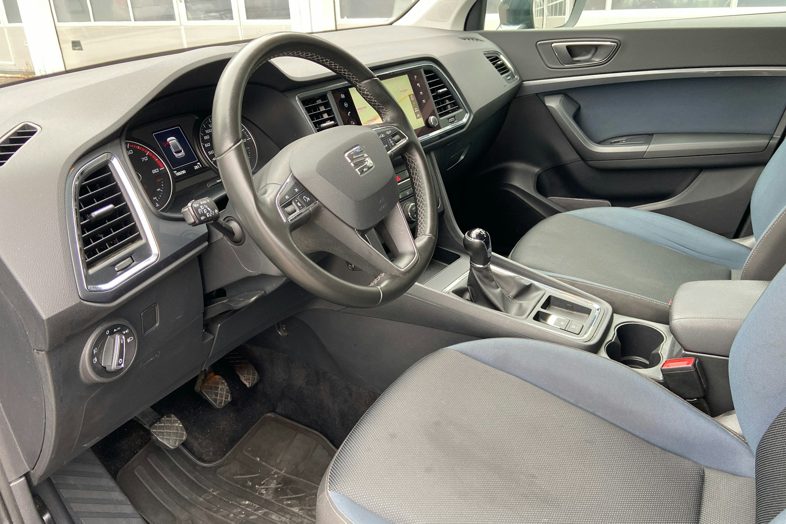 harmaa SEAT Ateca 2020 kuva 6.