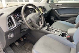 harmaa SEAT Ateca 2020 kuva 6.