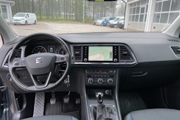 harmaa SEAT Ateca 2020 kuva 7.