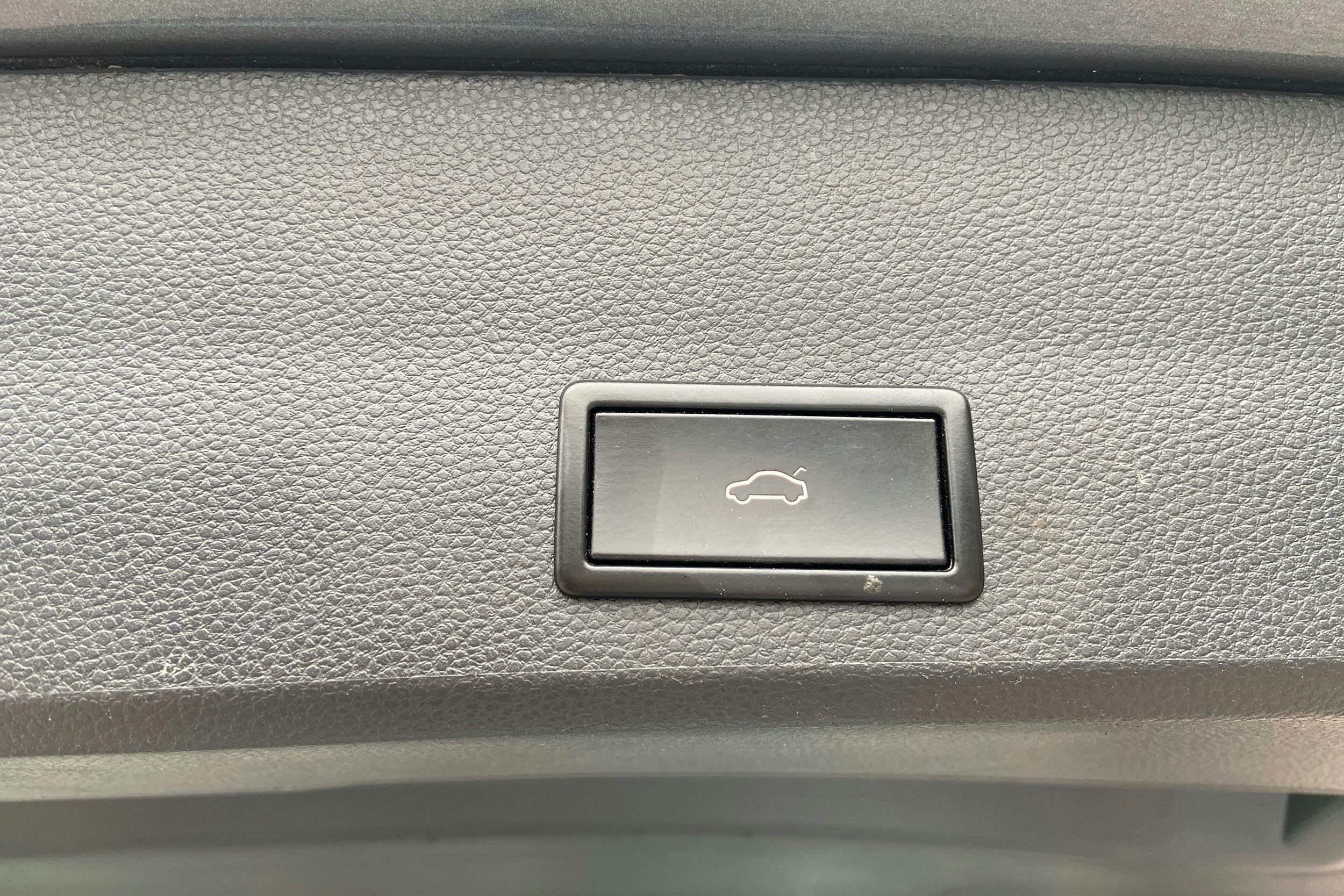 harmaa SEAT Ateca 2020 kuva 12.