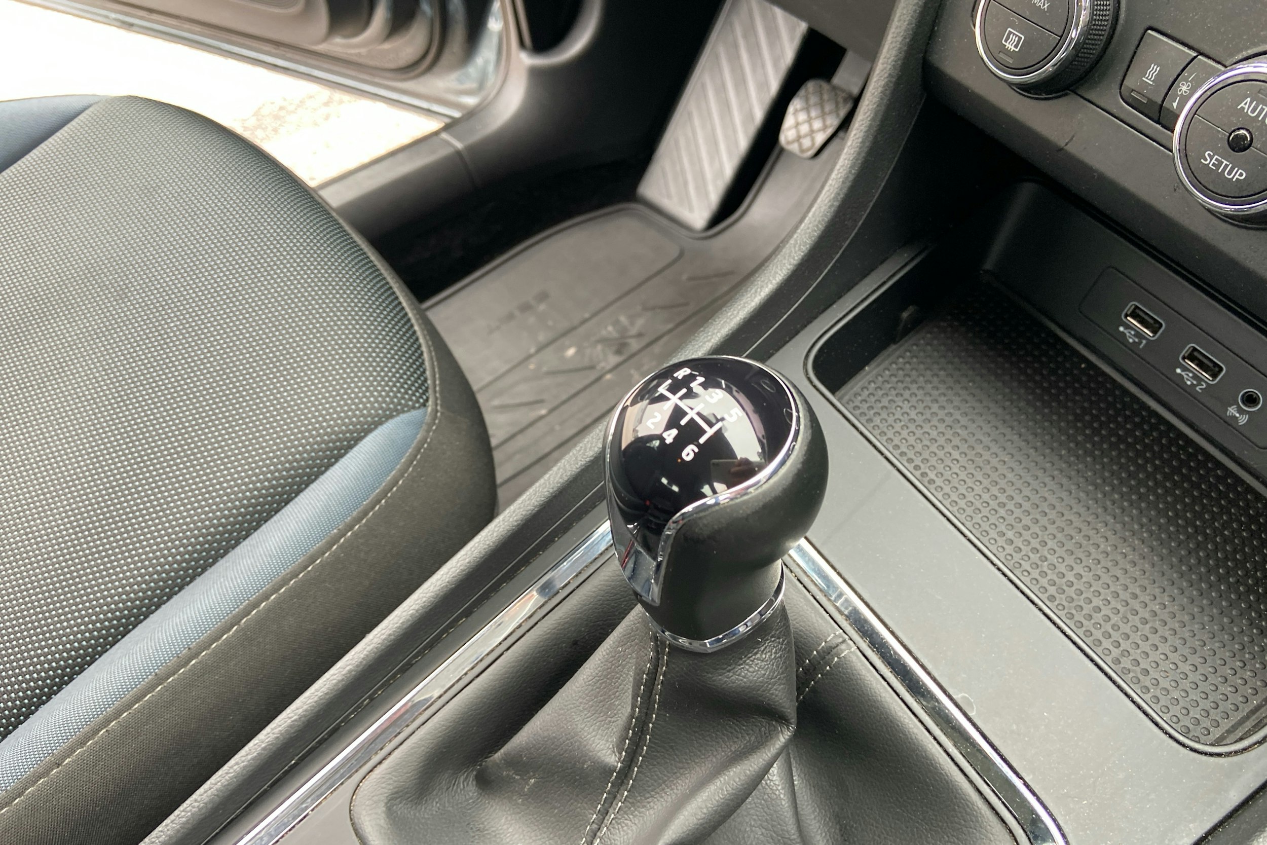 harmaa SEAT Ateca 2020 kuva 15.