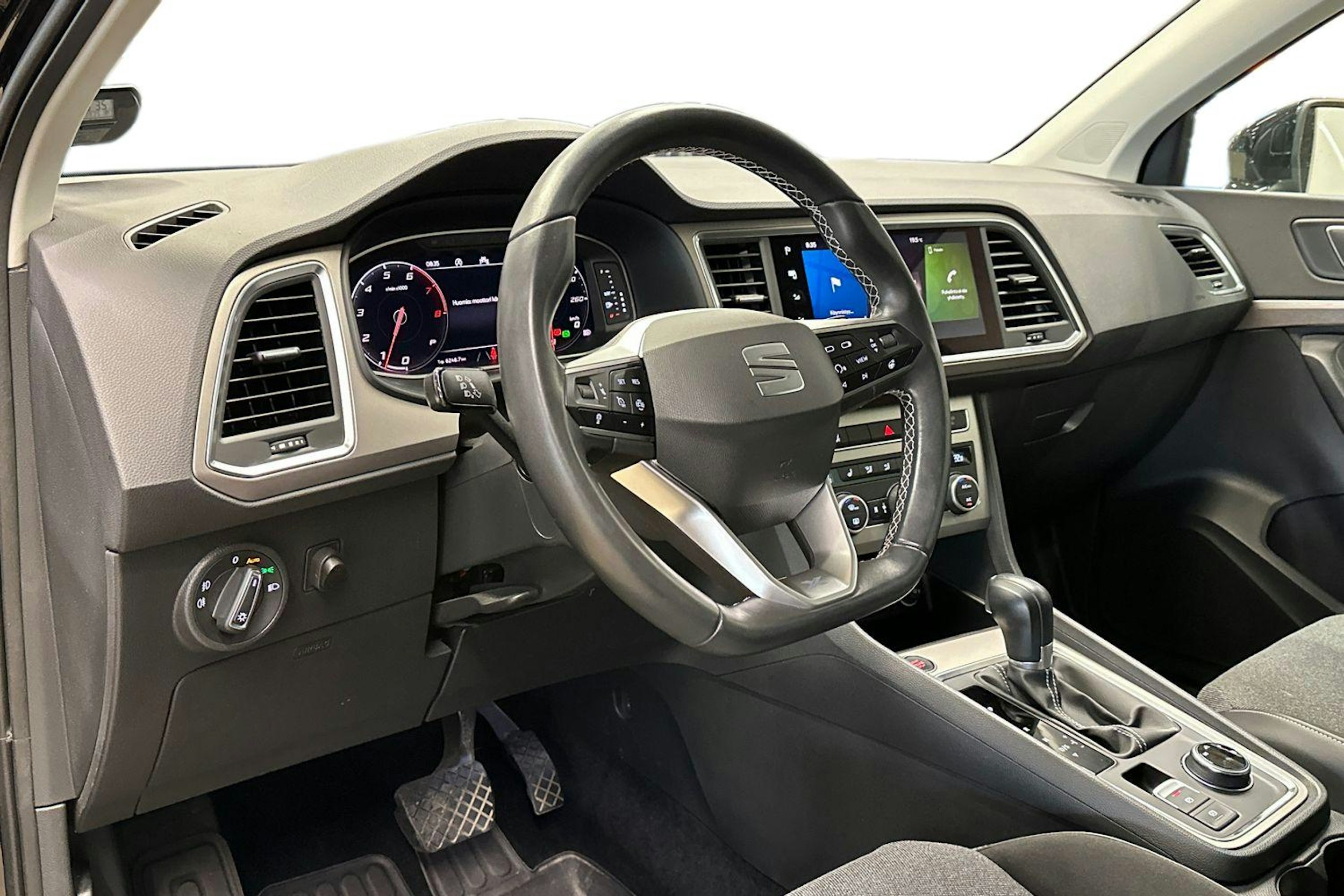 musta SEAT Ateca 2021 kuva 3.