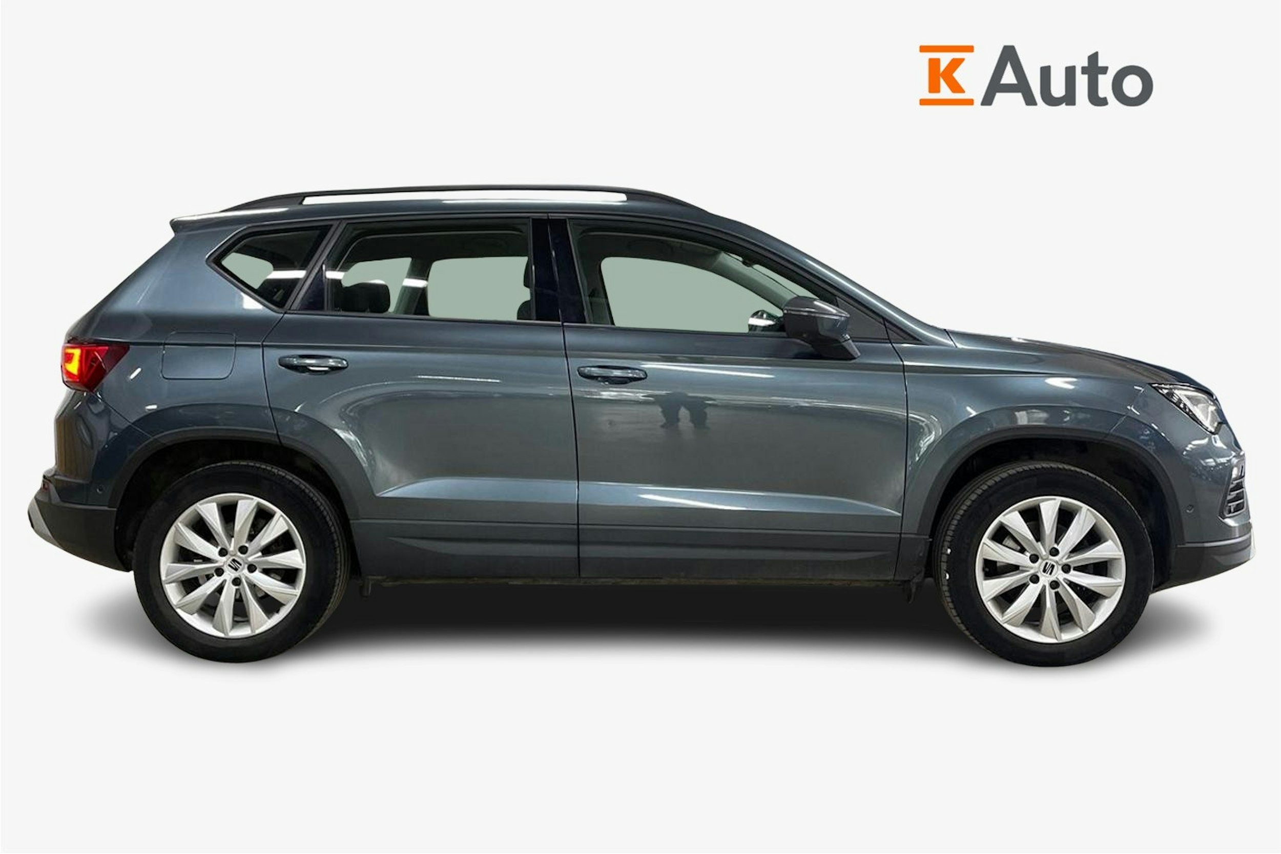 harmaa SEAT Ateca 2021 kuva 6.