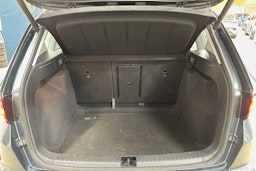 harmaa SEAT Ateca 2021 kuva 14.