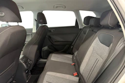 valkoinen SEAT Ateca 2021 kuva 8.