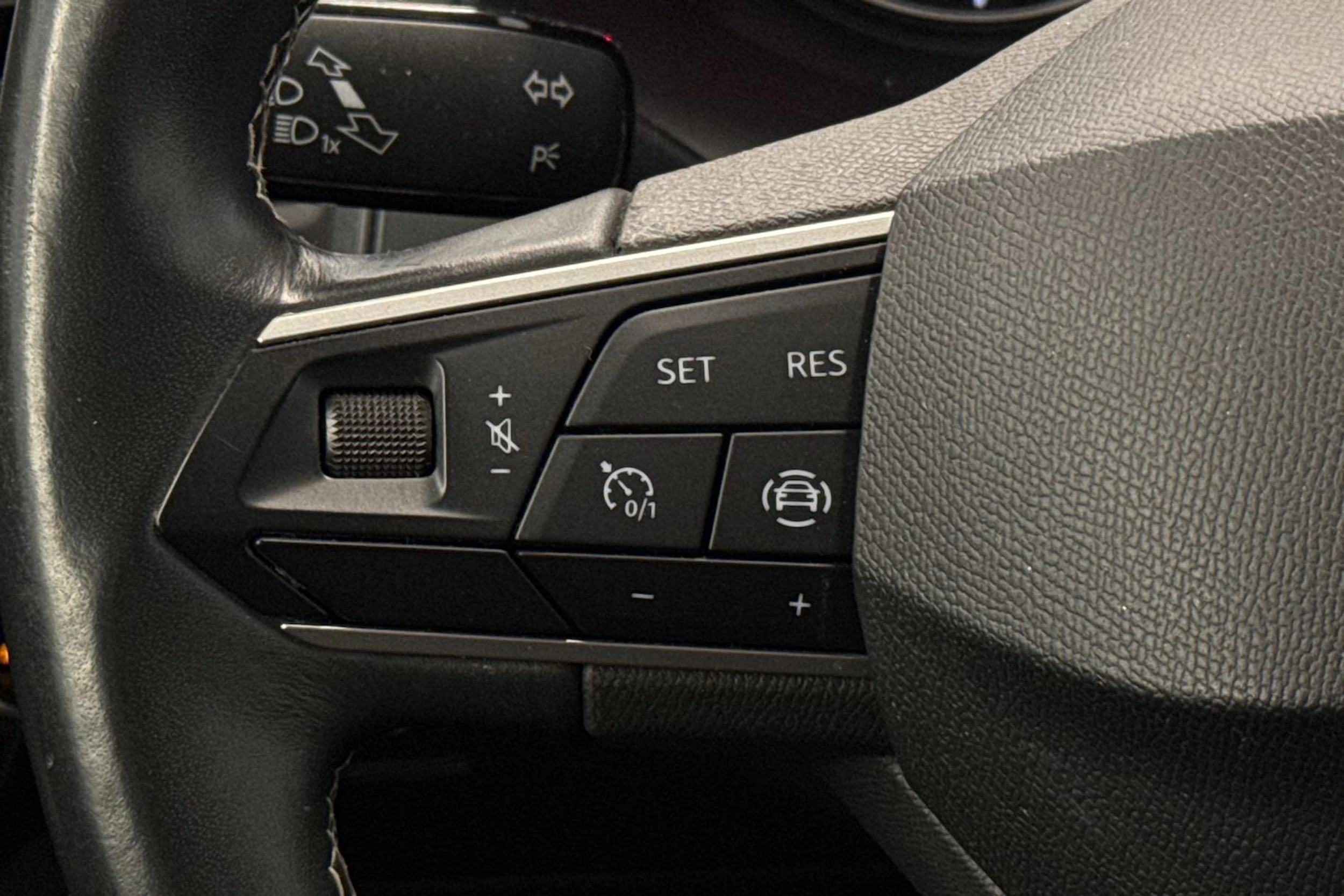 valkoinen SEAT Ateca 2021 kuva 21.