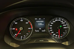 valkoinen SEAT Ateca 2021 kuva 23.