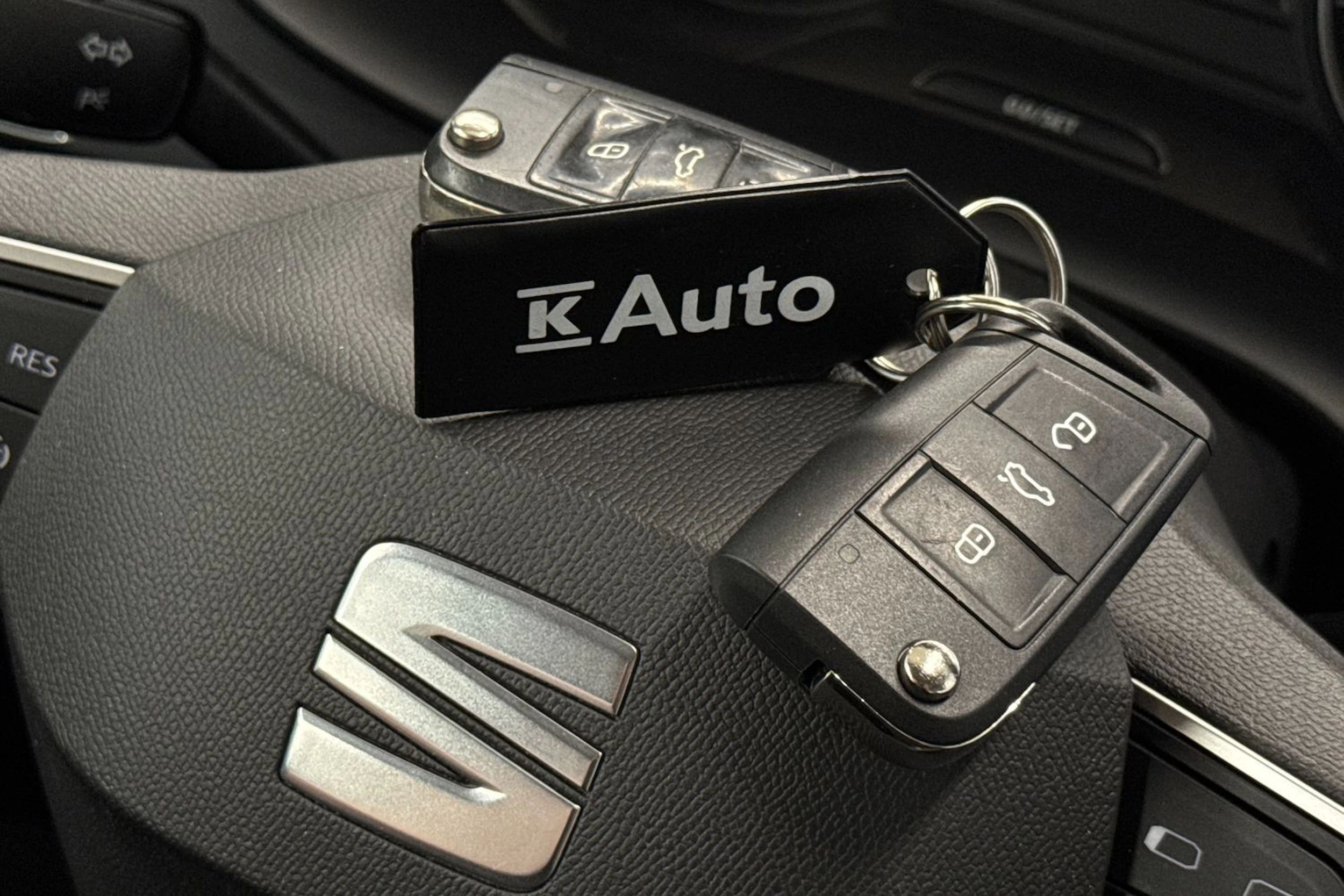 valkoinen SEAT Ateca 2021 kuva 31.