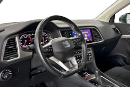 harmaa SEAT Ateca 2021 kuva 8.