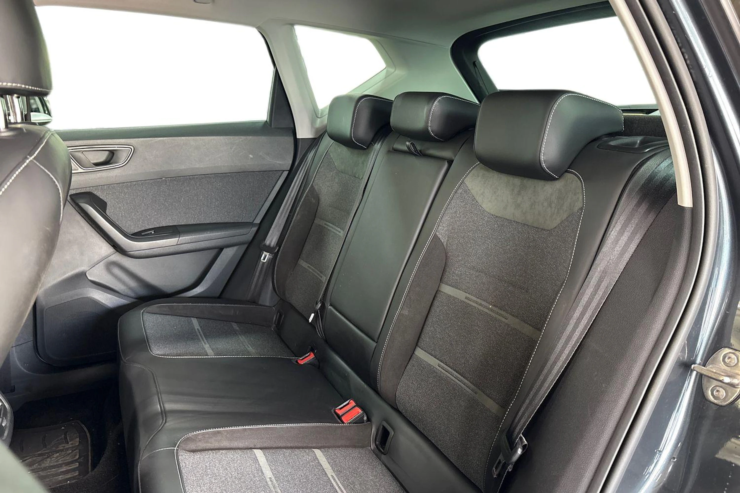 harmaa SEAT Ateca 2021 kuva 11.