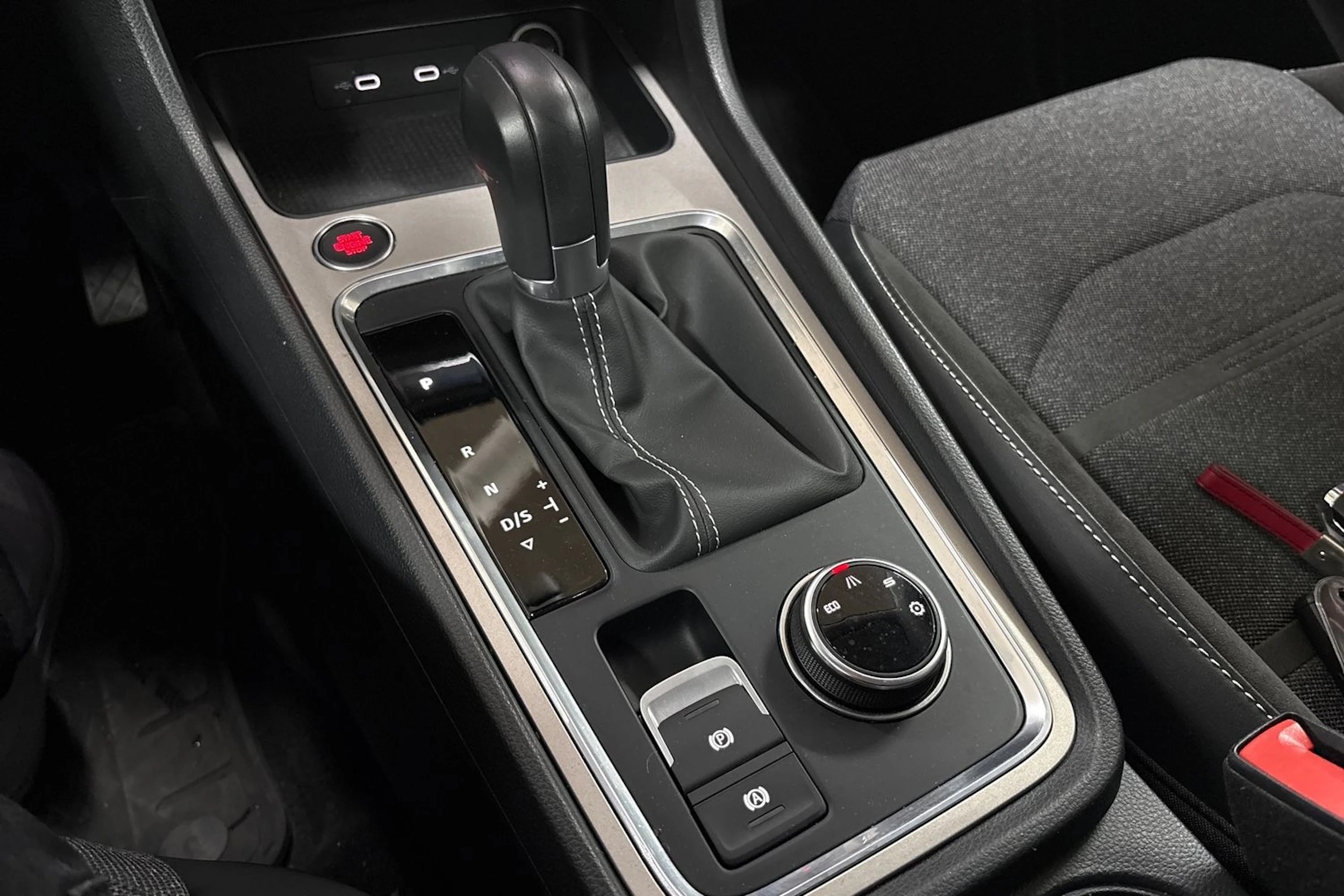 harmaa SEAT Ateca 2021 kuva 26.