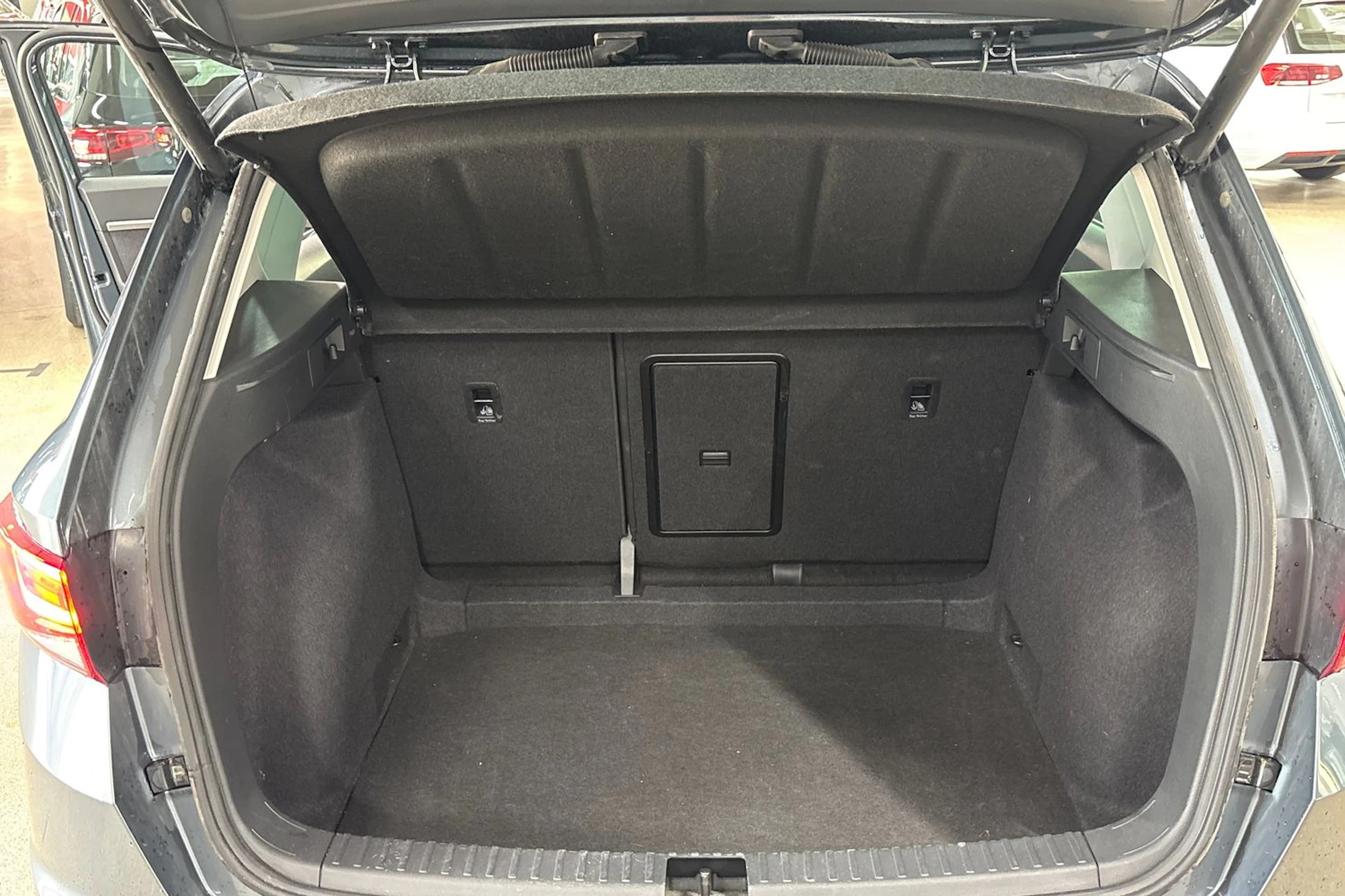 harmaa SEAT Ateca 2021 kuva 29.