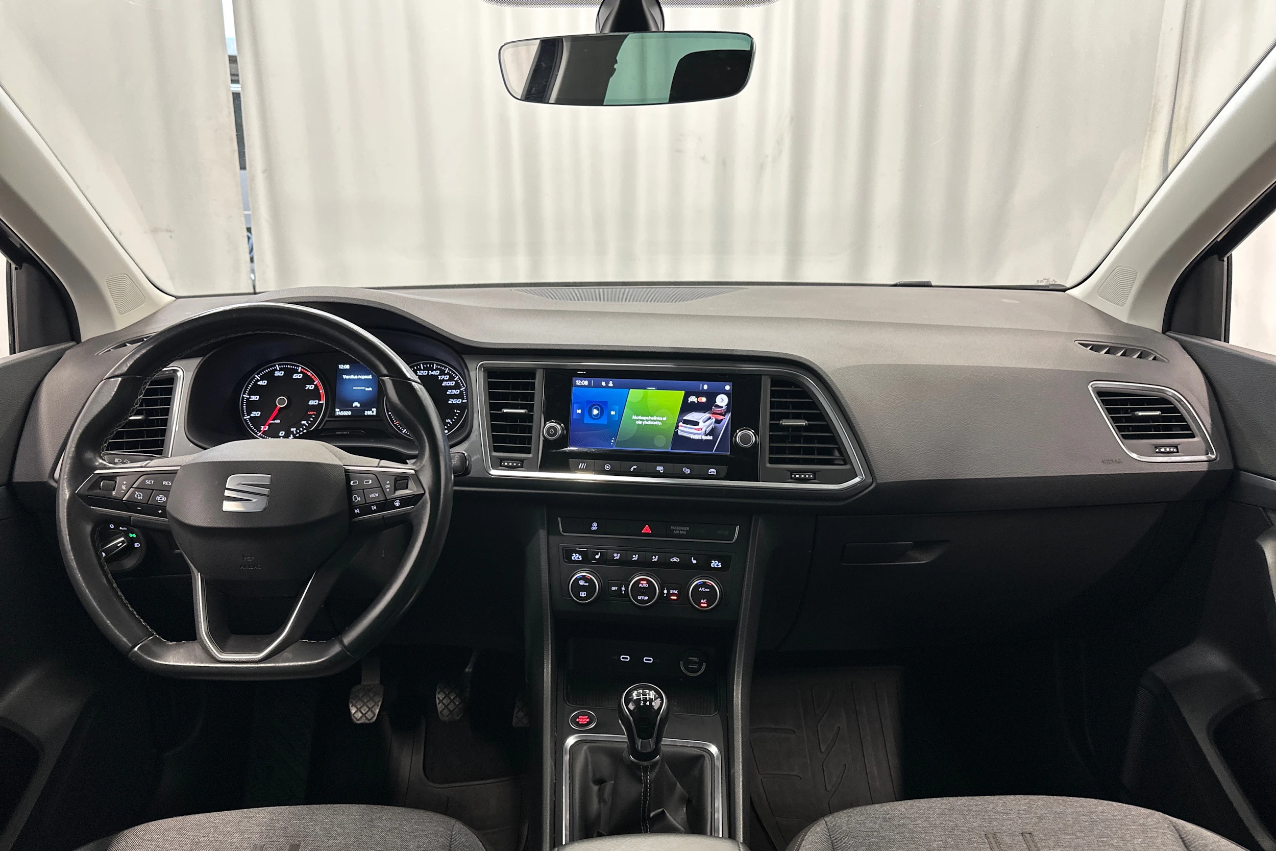 harmaa SEAT Ateca 2021 kuva 11.