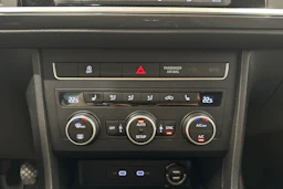 harmaa SEAT Ateca 2021 kuva 17.