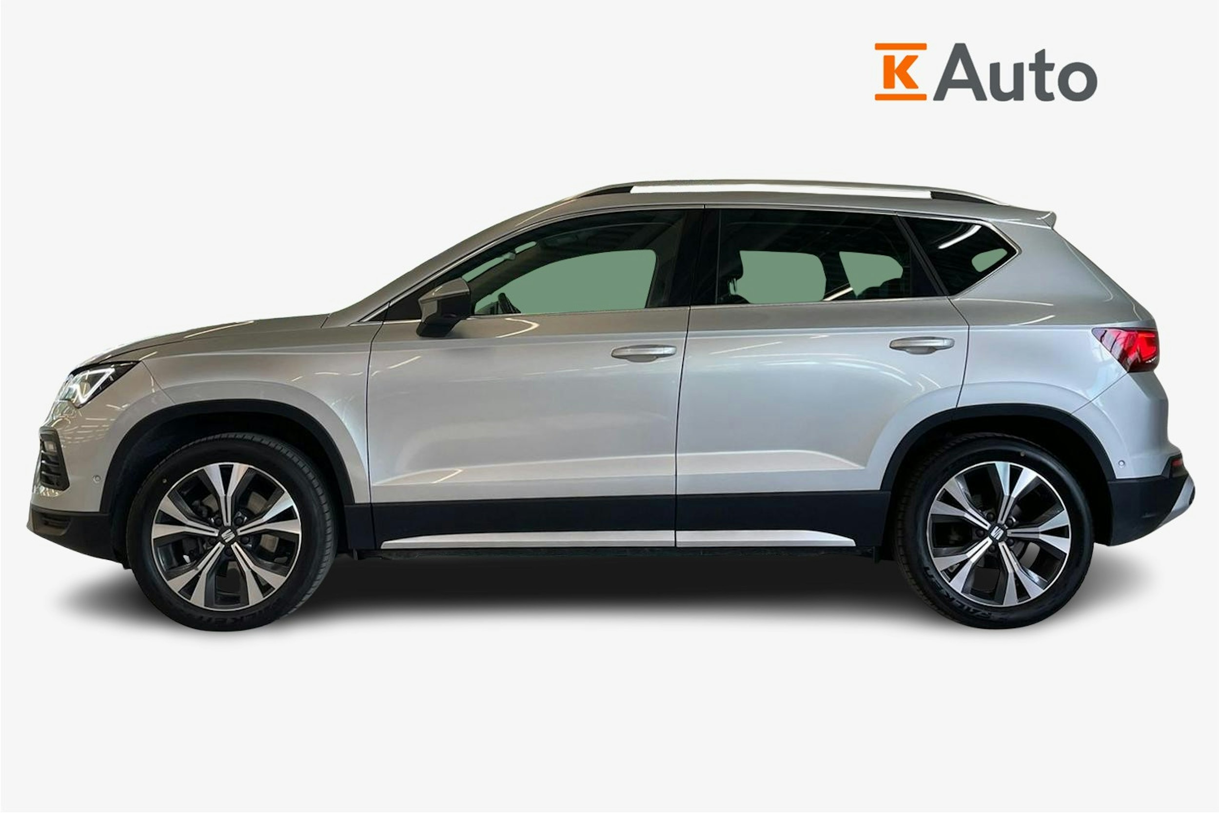 harmaa SEAT Ateca 2022 kuva 6.