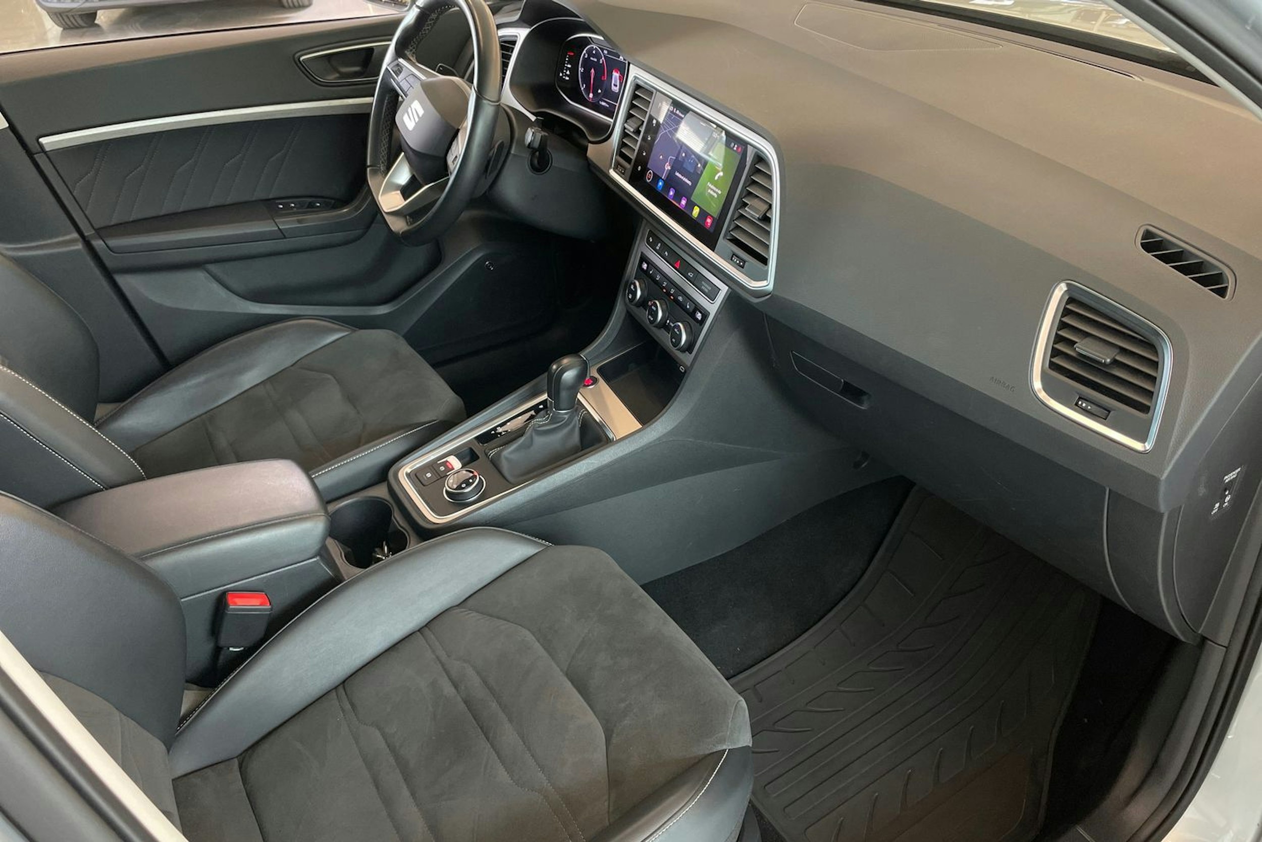 harmaa SEAT Ateca 2022 kuva 29.