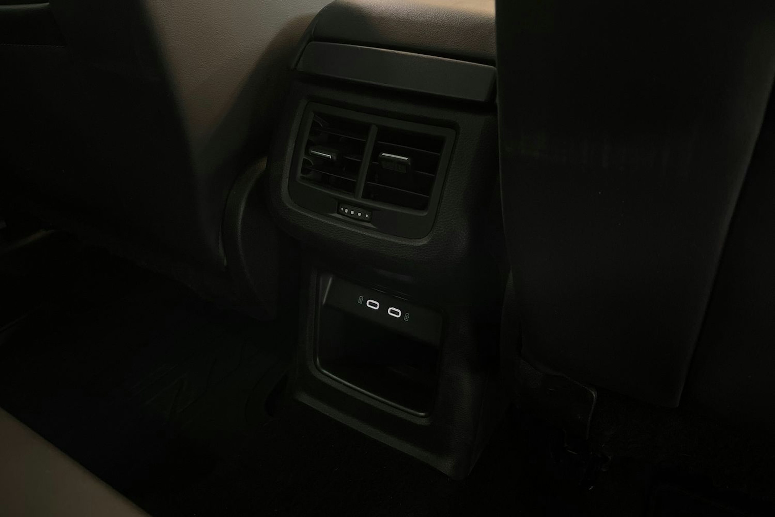 harmaa SEAT Ateca 2022 kuva 31.