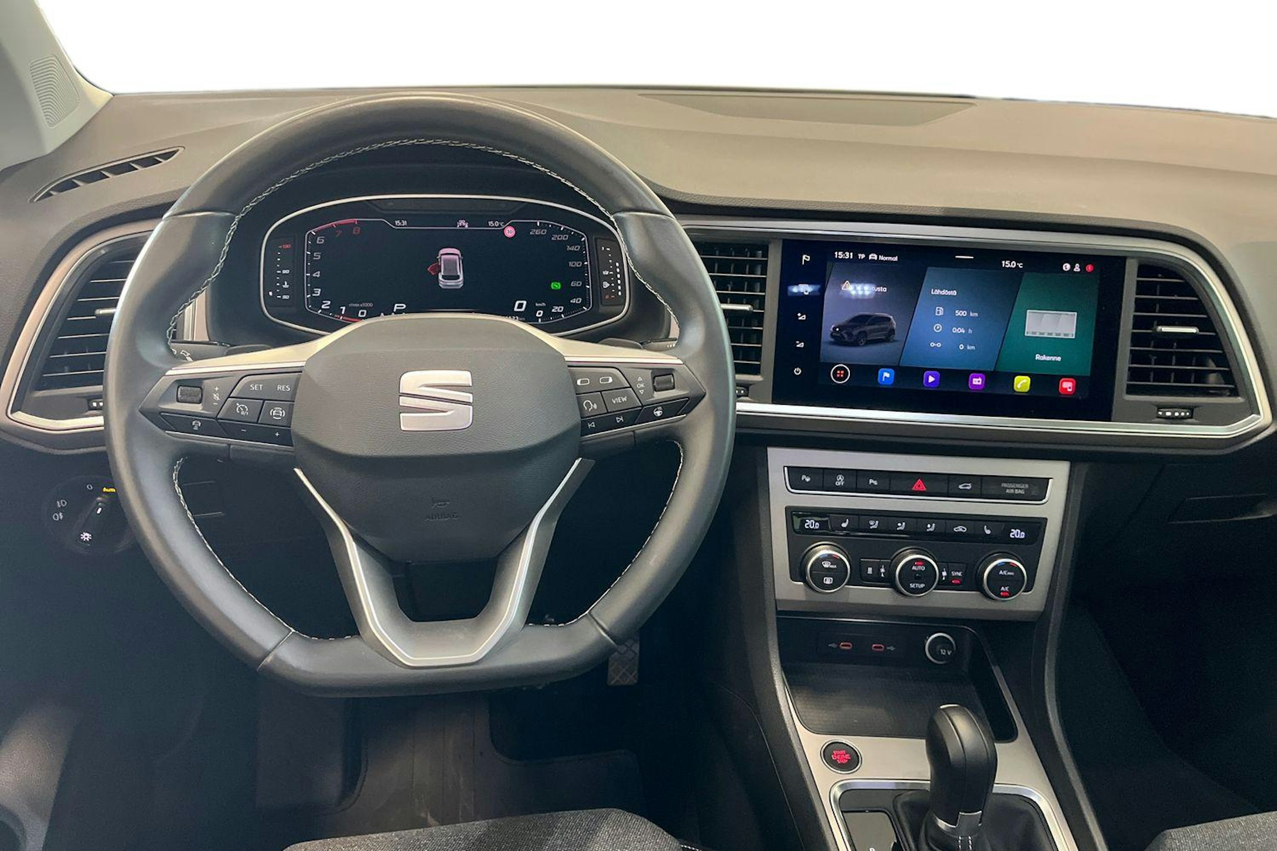 harmaa SEAT Ateca 2022 kuva 7.