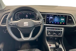 harmaa SEAT Ateca 2022 kuva 7.