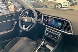 harmaa SEAT Ateca 2022 kuva 13.