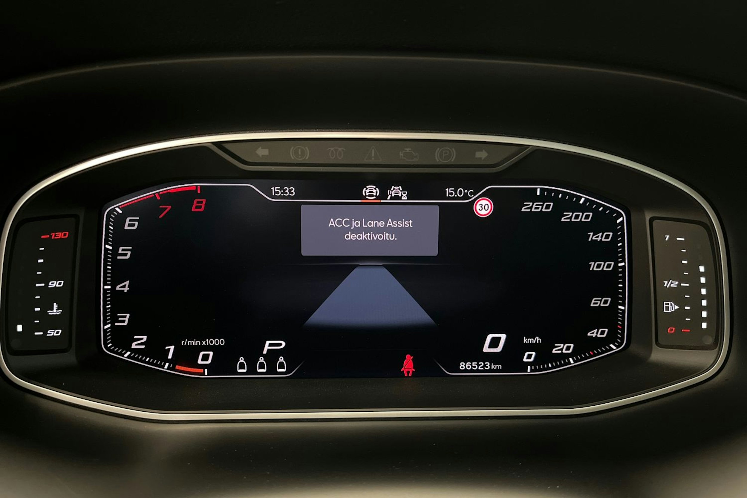 harmaa SEAT Ateca 2022 kuva 15.