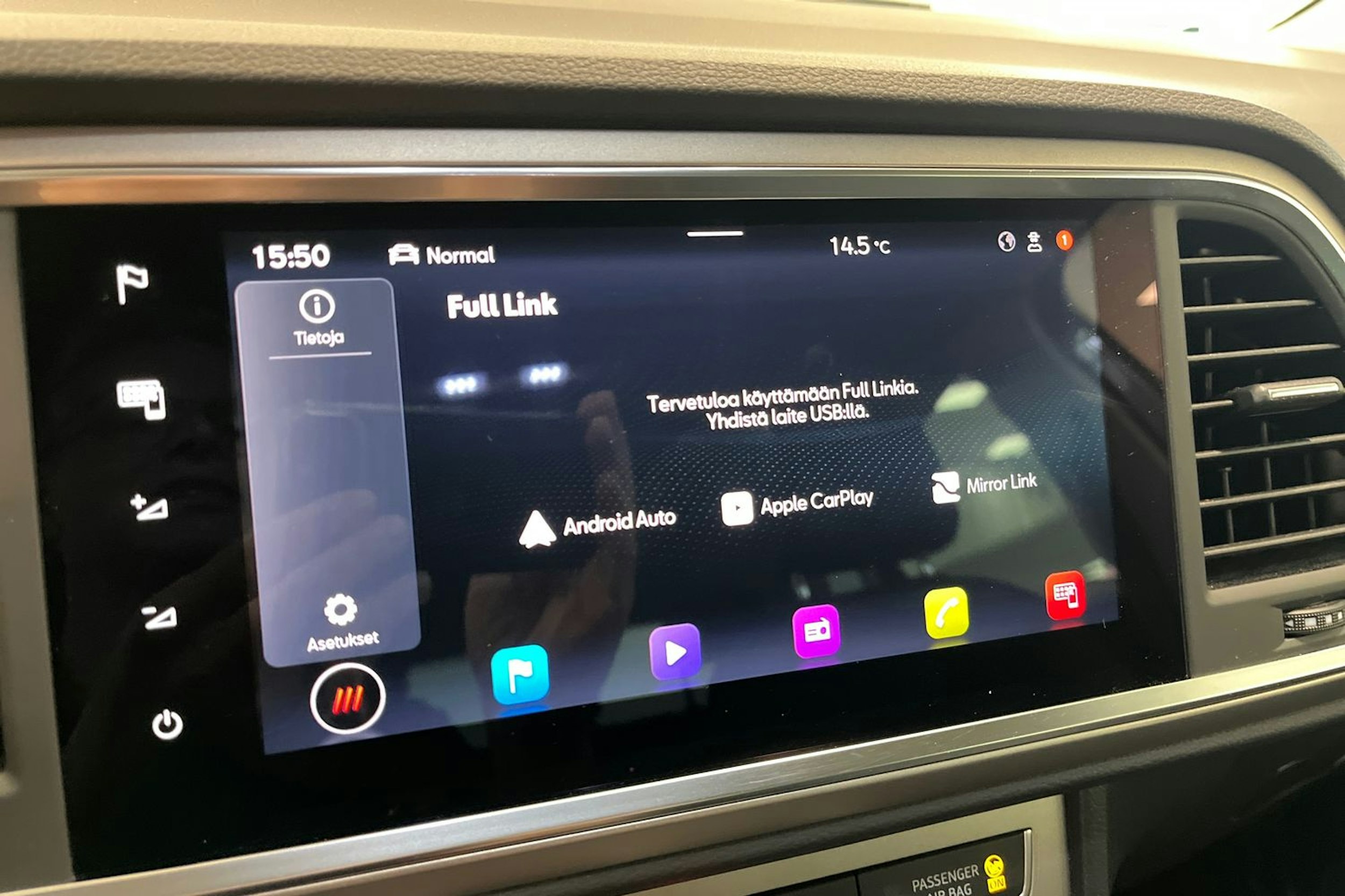 harmaa SEAT Ateca 2022 kuva 18.