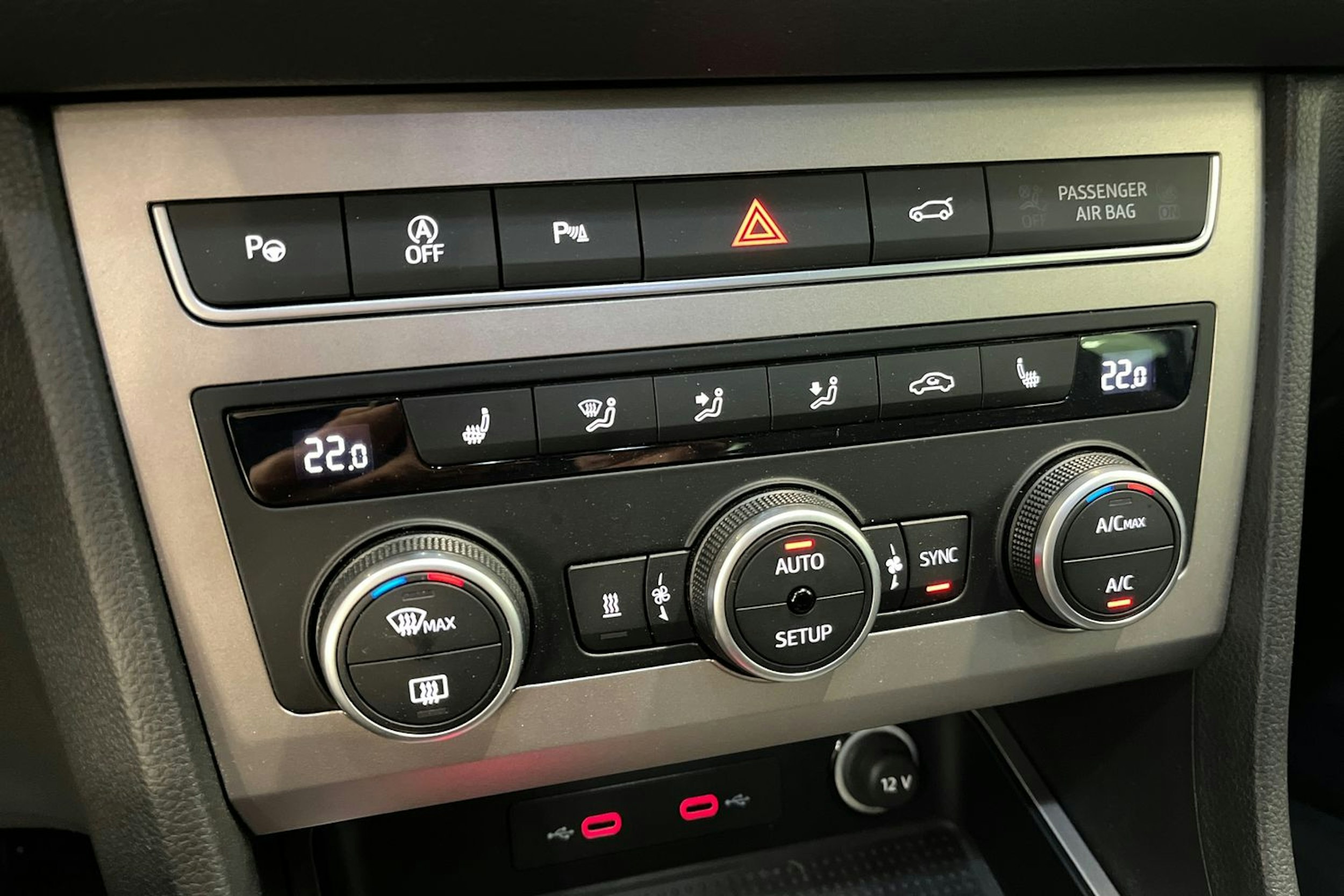 harmaa SEAT Ateca 2022 kuva 21.