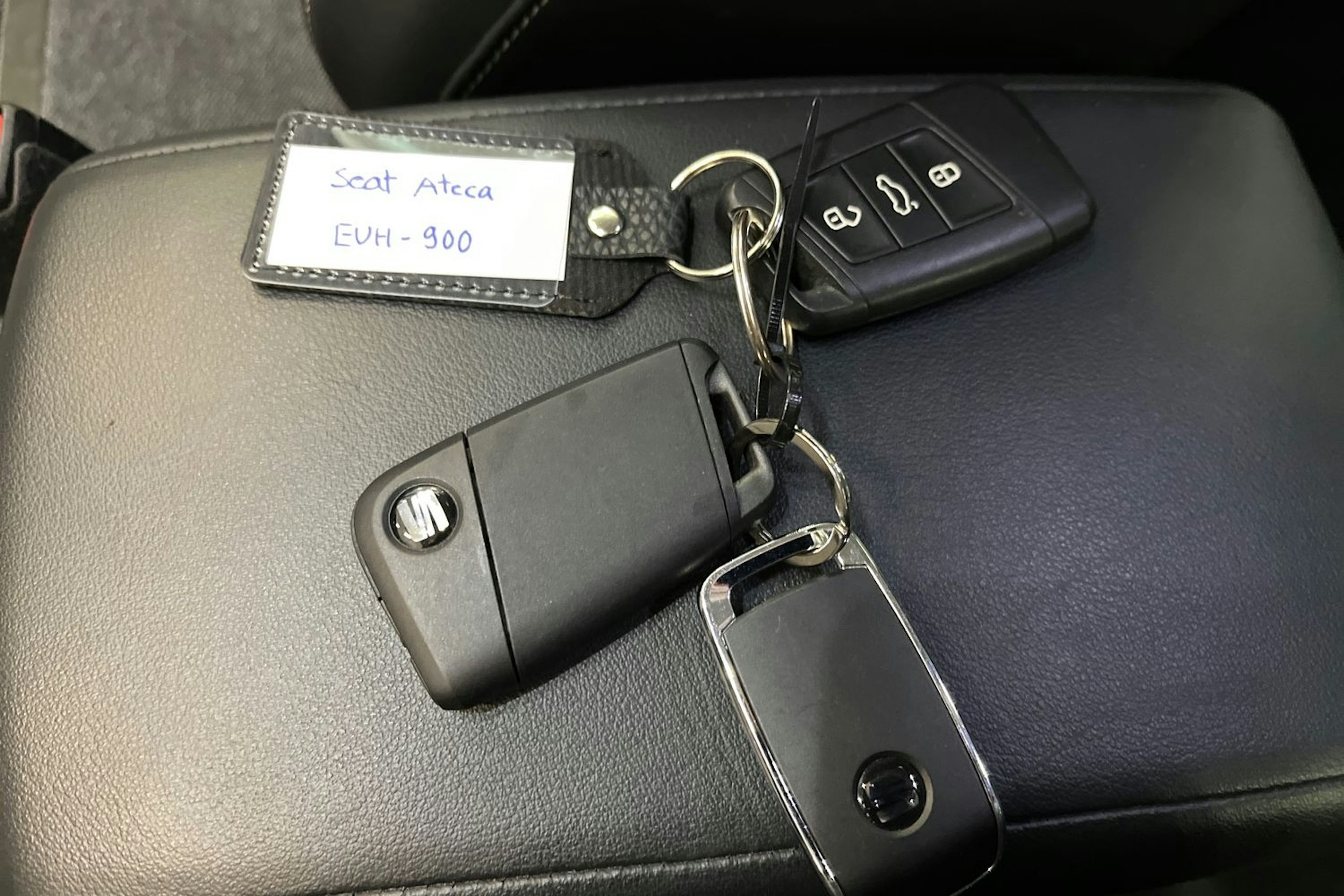 harmaa SEAT Ateca 2022 kuva 23.