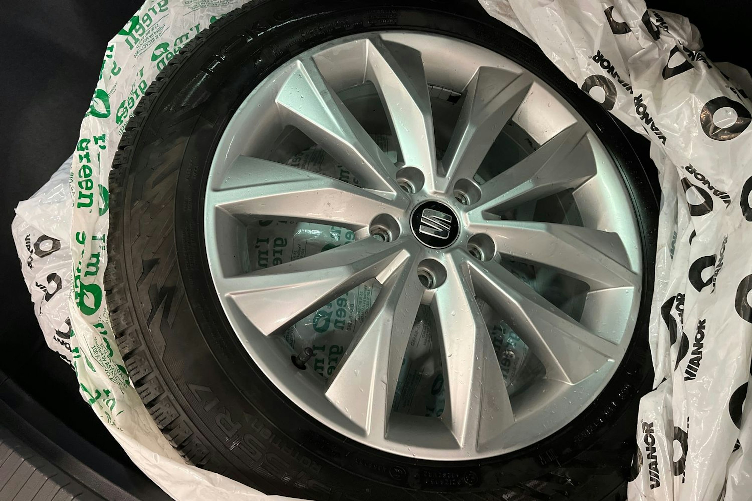 harmaa SEAT Ateca 2022 kuva 28.
