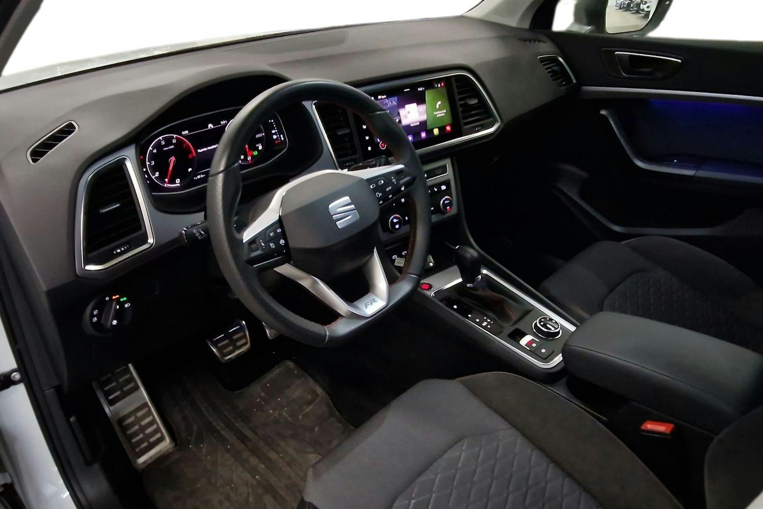 valkoinen SEAT Ateca 2022 kuva 3.