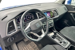 sininen SEAT Ateca 2022 kuva 3.