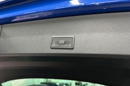 sininen SEAT Ateca 2022 kuva 15.