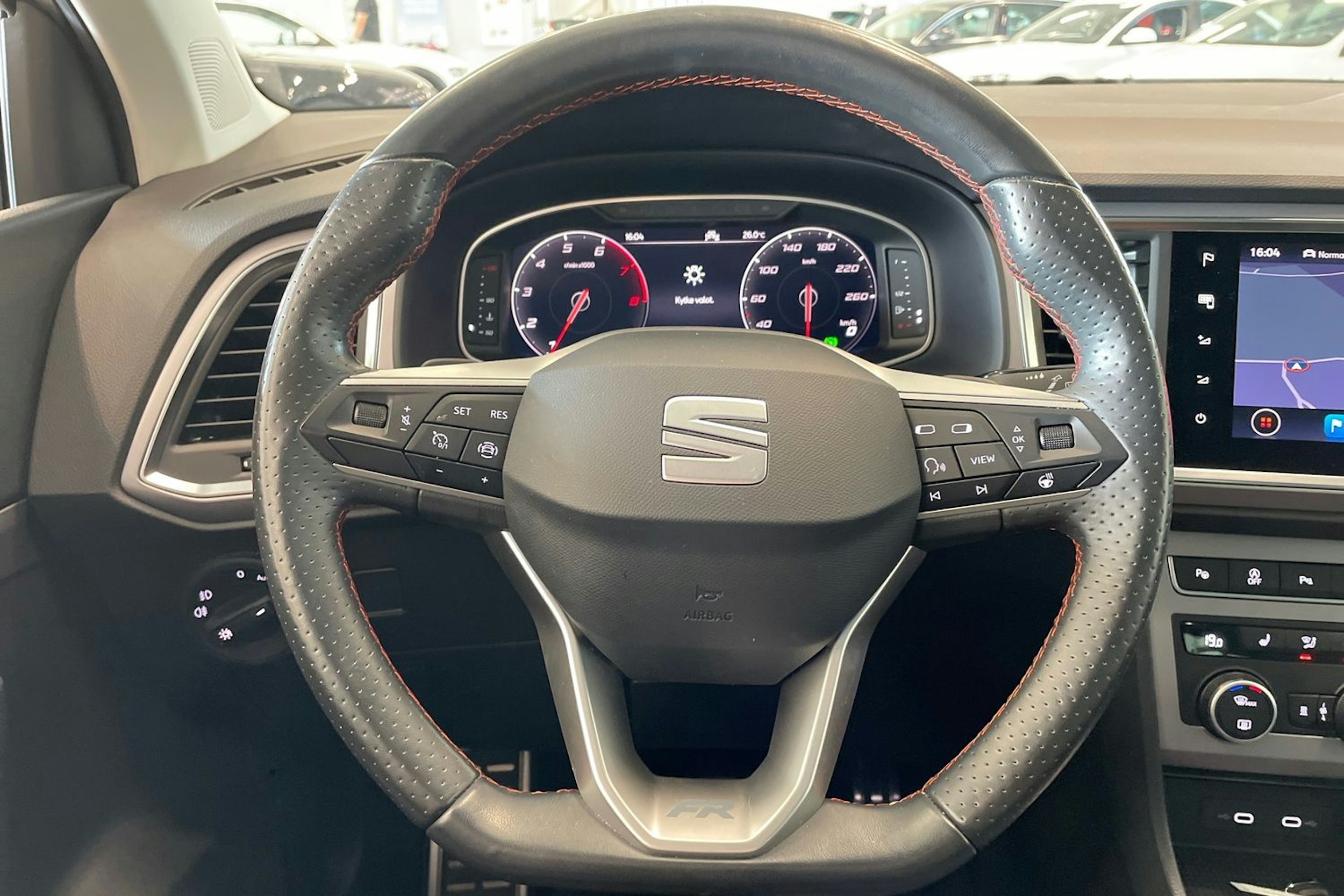 valkoinen SEAT Ateca 2022 kuva 15.