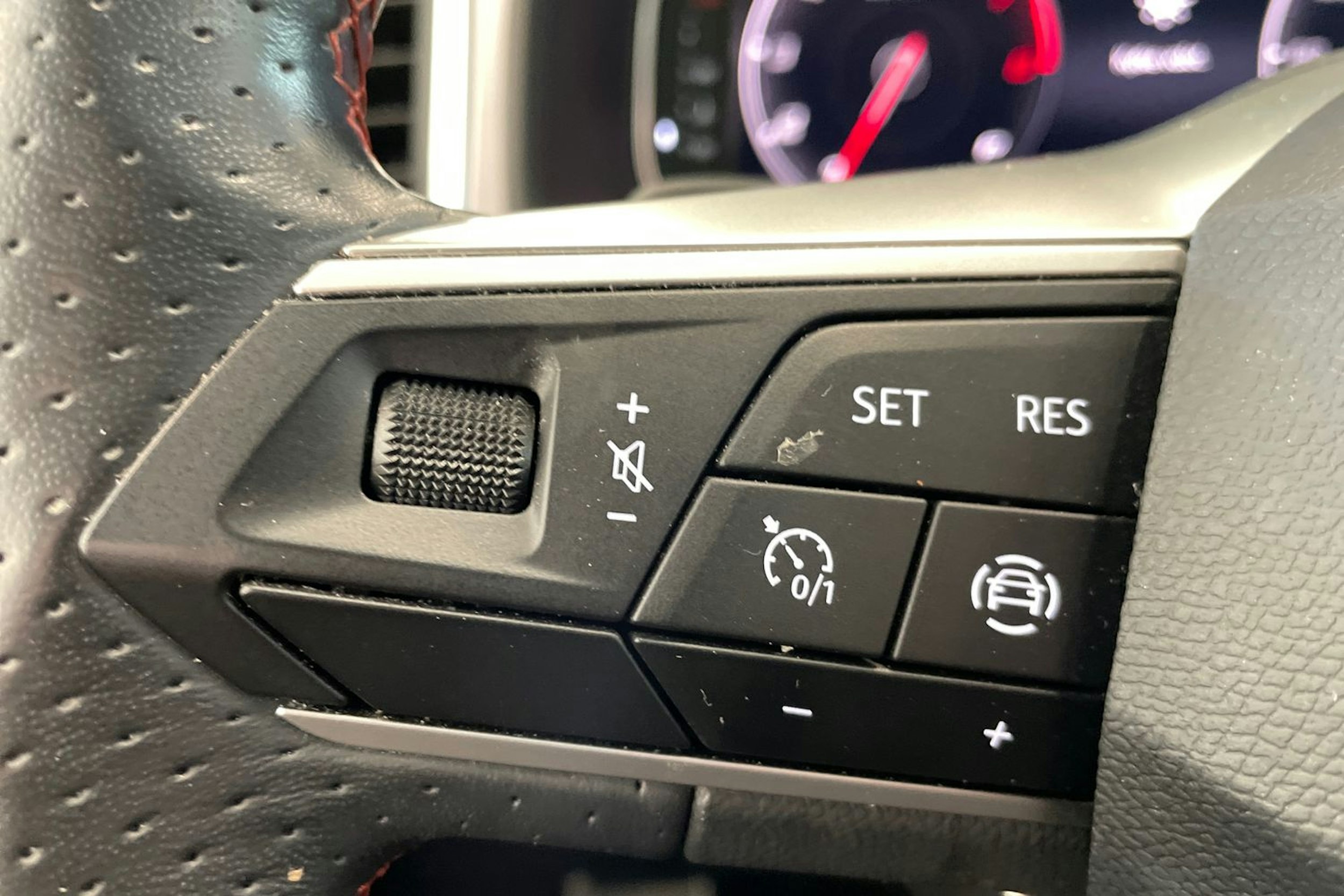 valkoinen SEAT Ateca 2022 kuva 17.