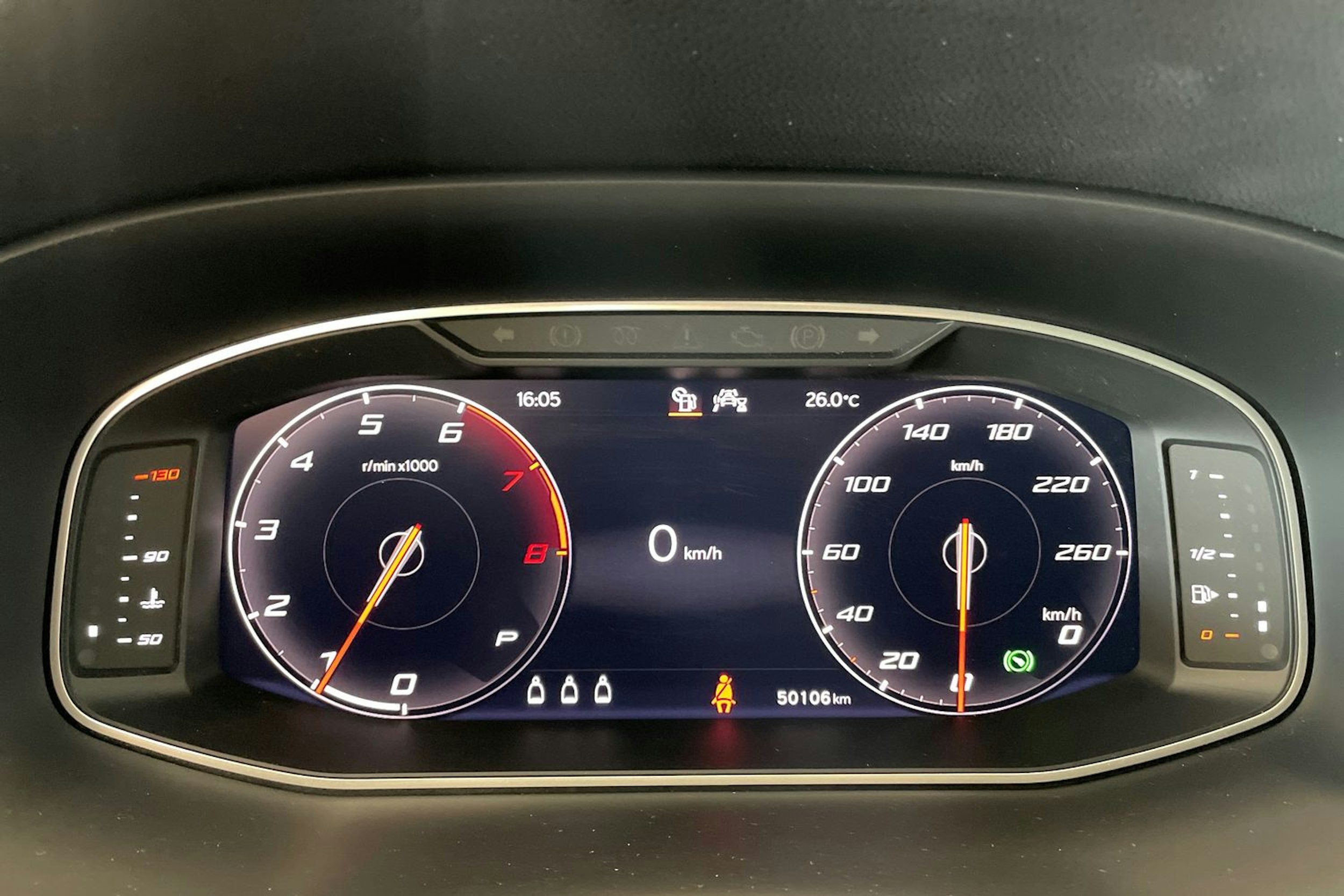 valkoinen SEAT Ateca 2022 kuva 18.