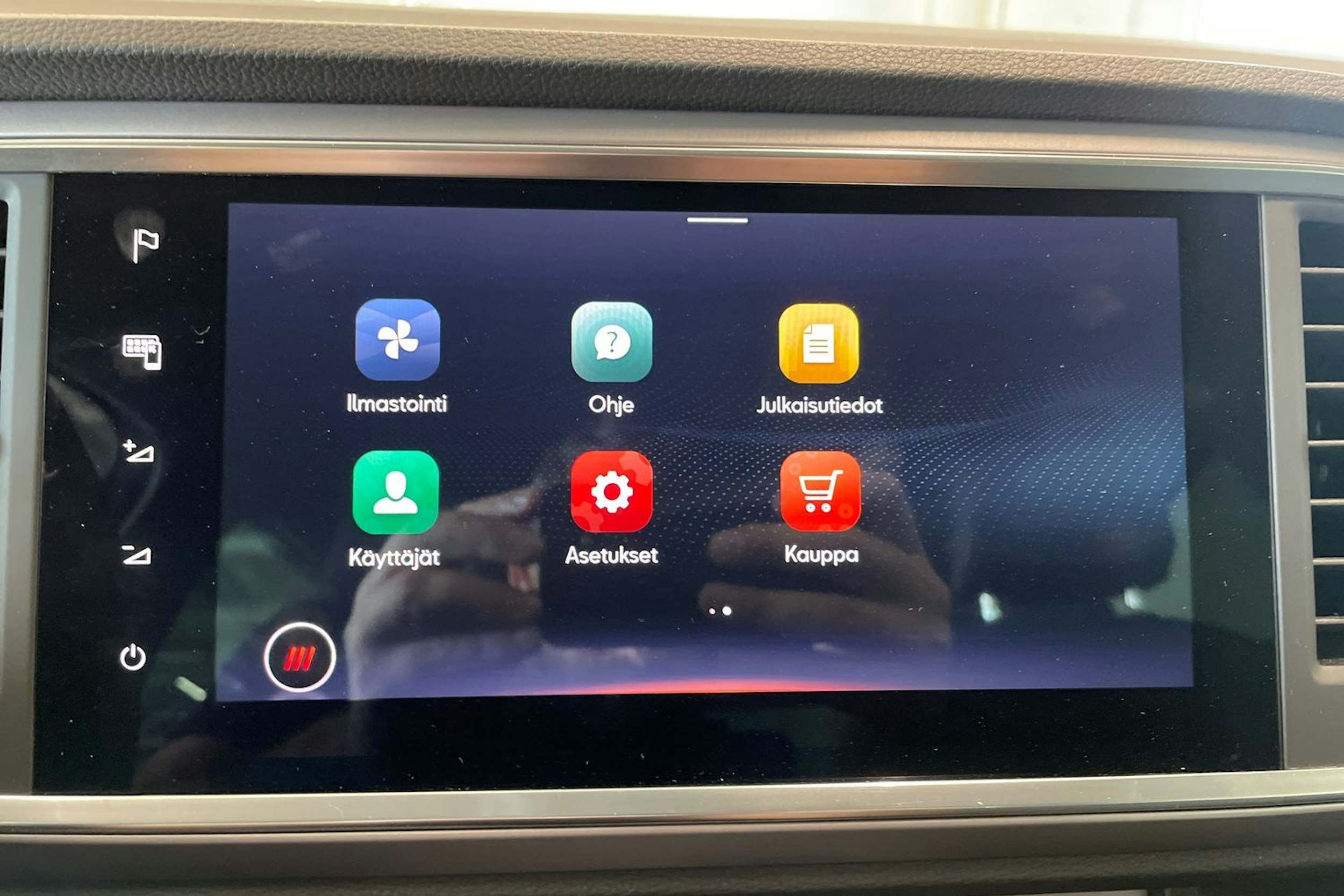 valkoinen SEAT Ateca 2022 kuva 22.