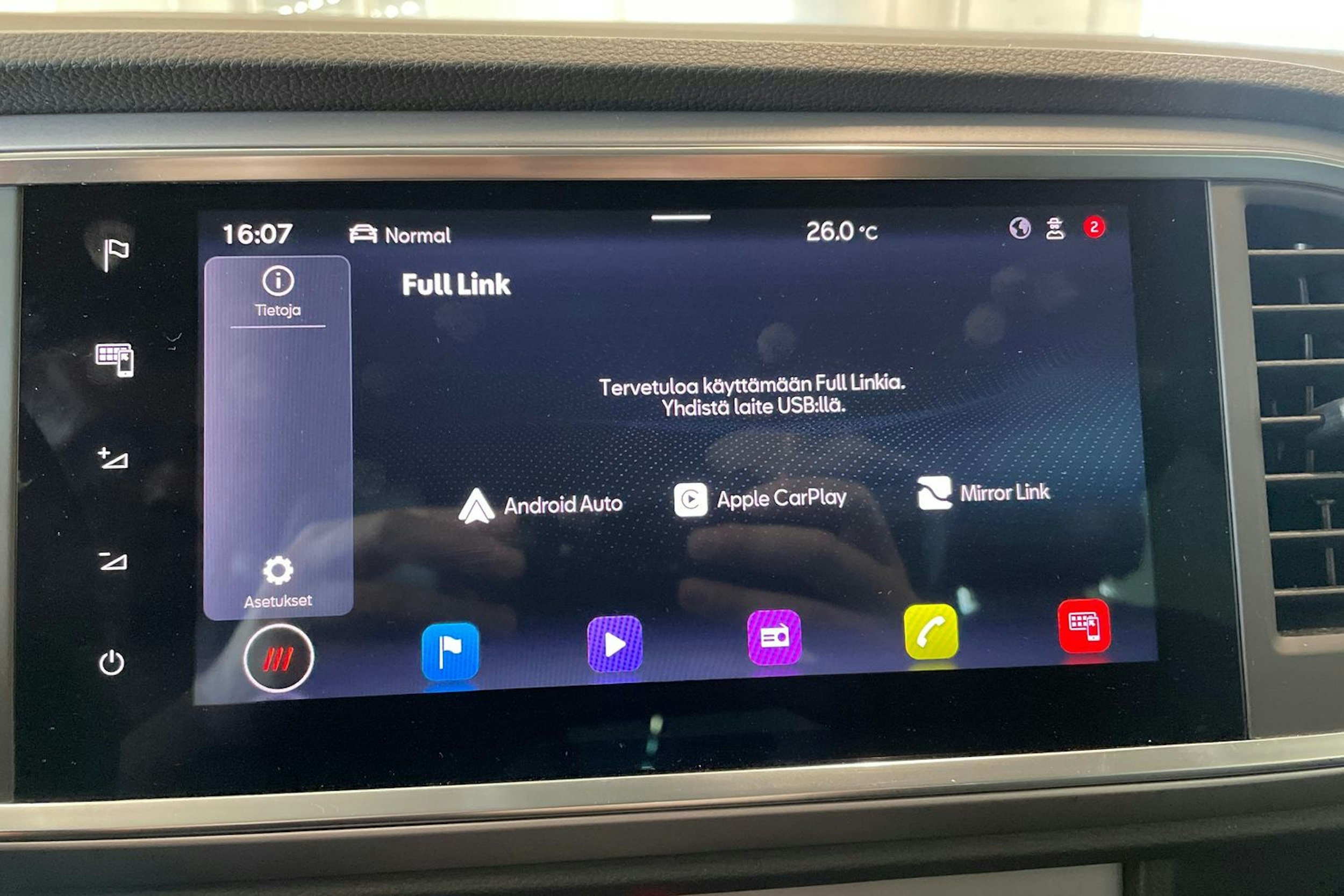 valkoinen SEAT Ateca 2022 kuva 27.