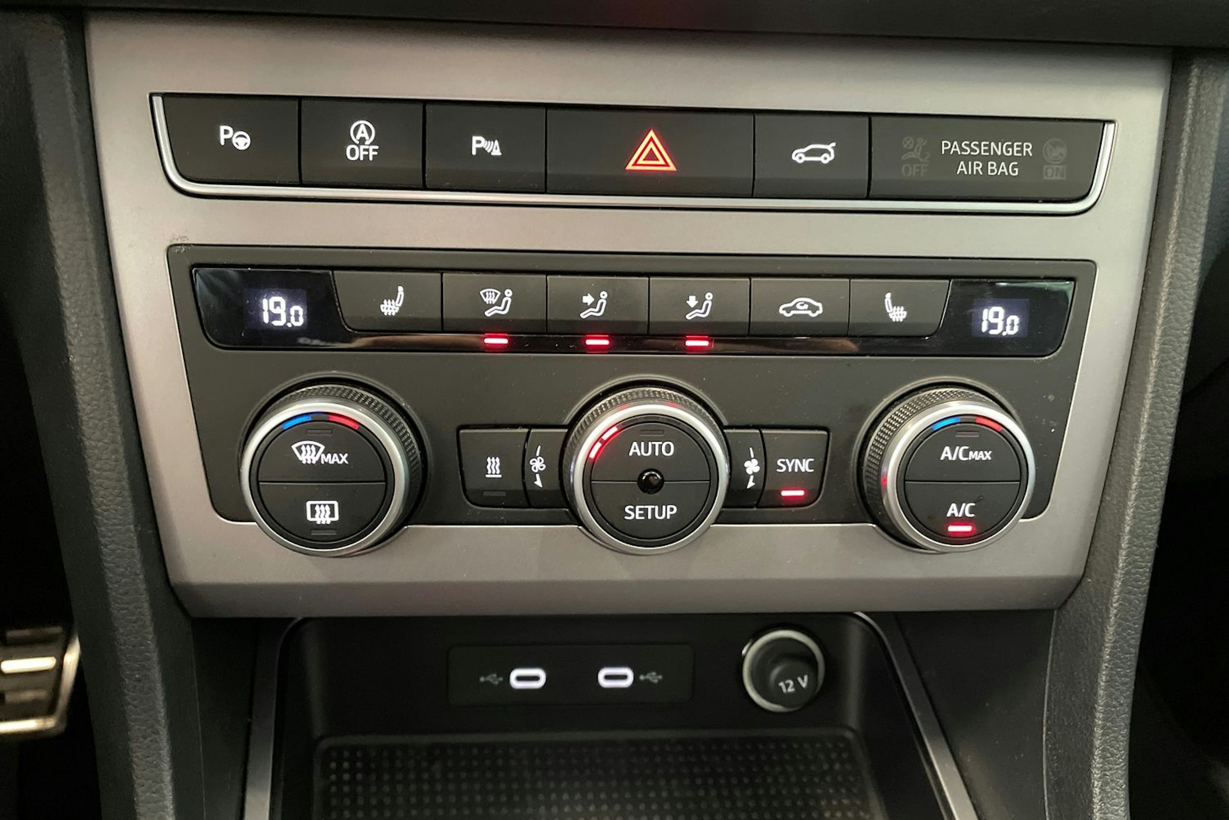 valkoinen SEAT Ateca 2022 kuva 30.