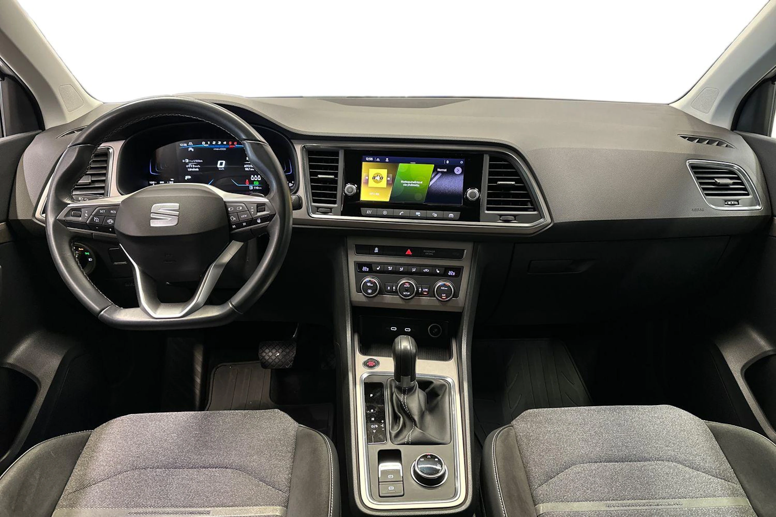 valkoinen SEAT Ateca 2023 kuva 9.
