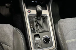 valkoinen SEAT Ateca 2023 kuva 22.