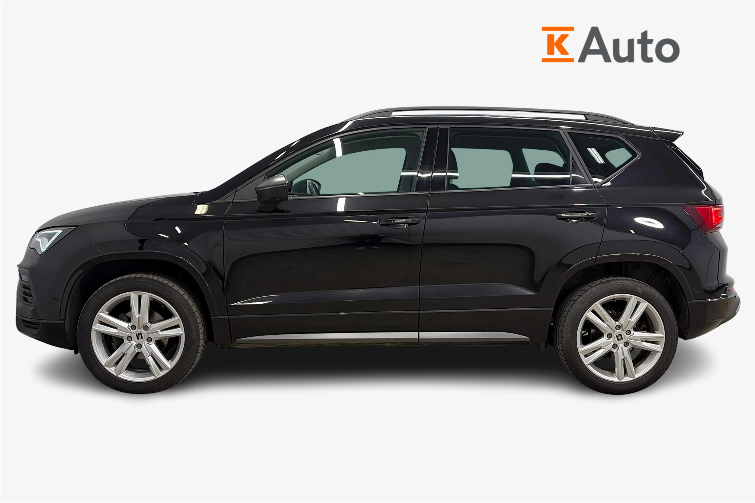 musta SEAT Ateca 2023 kuva 7.