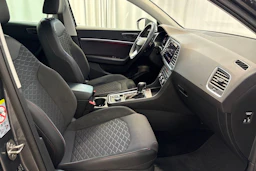harmaa SEAT Ateca 2023 kuva 12.