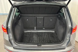 harmaa SEAT Ateca 2023 kuva 13.