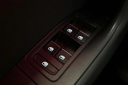 harmaa SEAT Ateca 2023 kuva 30.