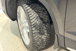 met. musta SEAT Ateca 2023 kuva 13.