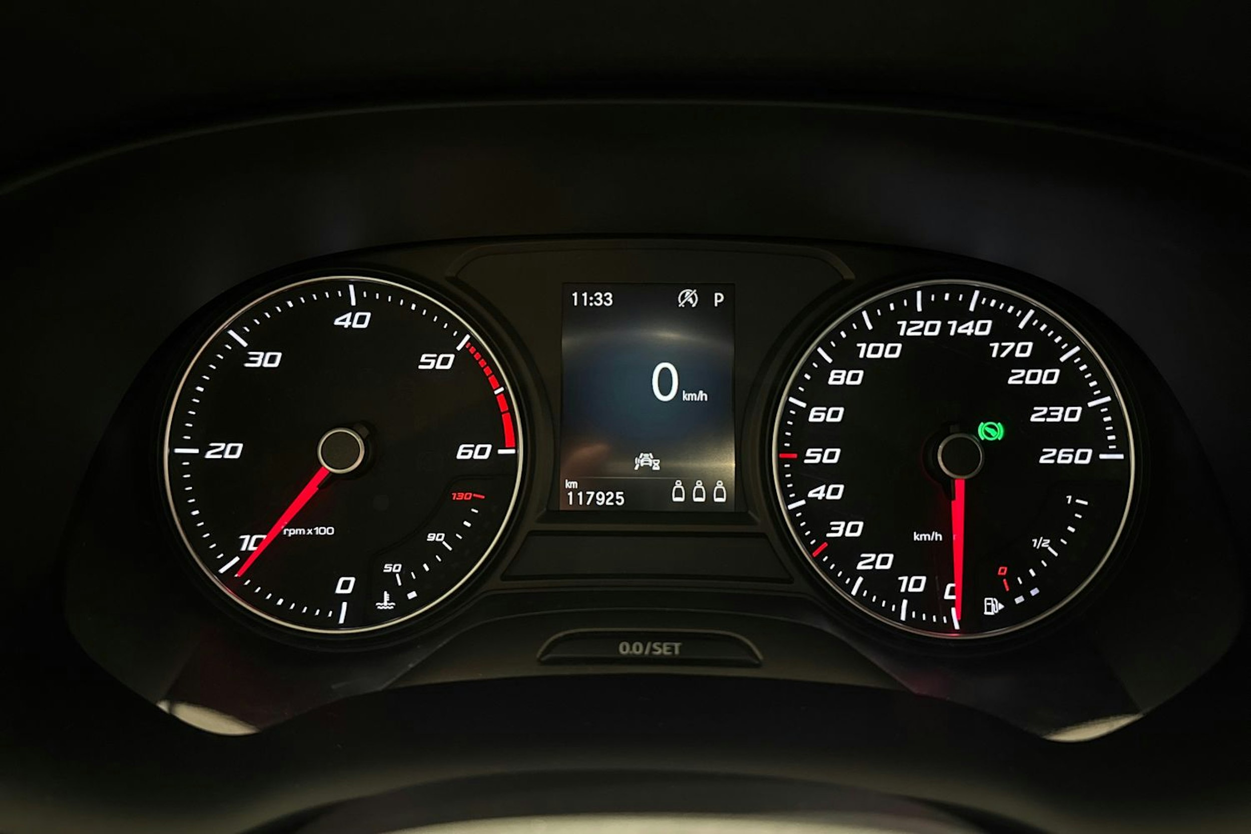 met. musta SEAT Ateca 2023 kuva 19.