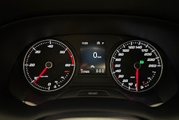 met. musta SEAT Ateca 2023 kuva 19.