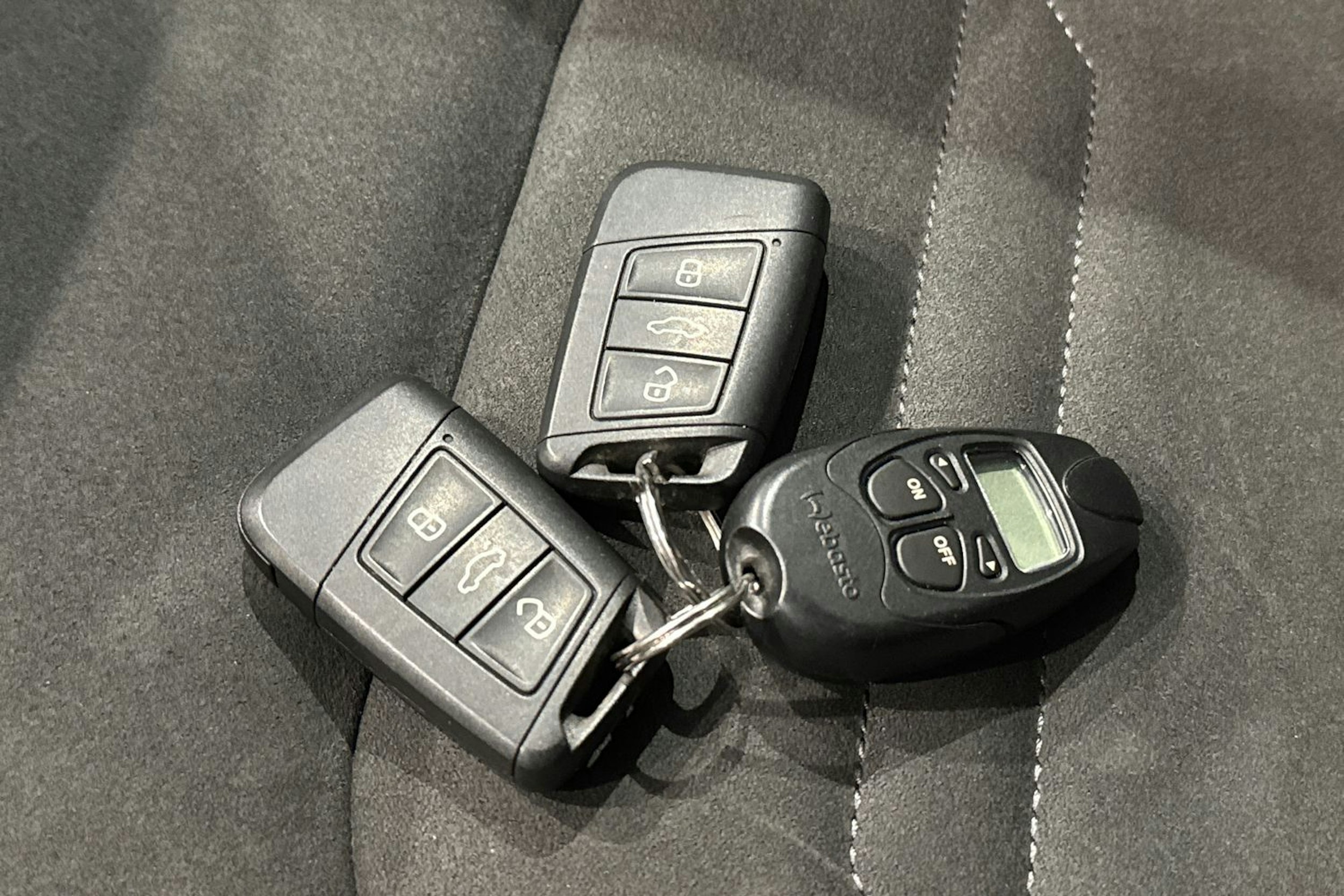 met. musta SEAT Ateca 2023 kuva 27.